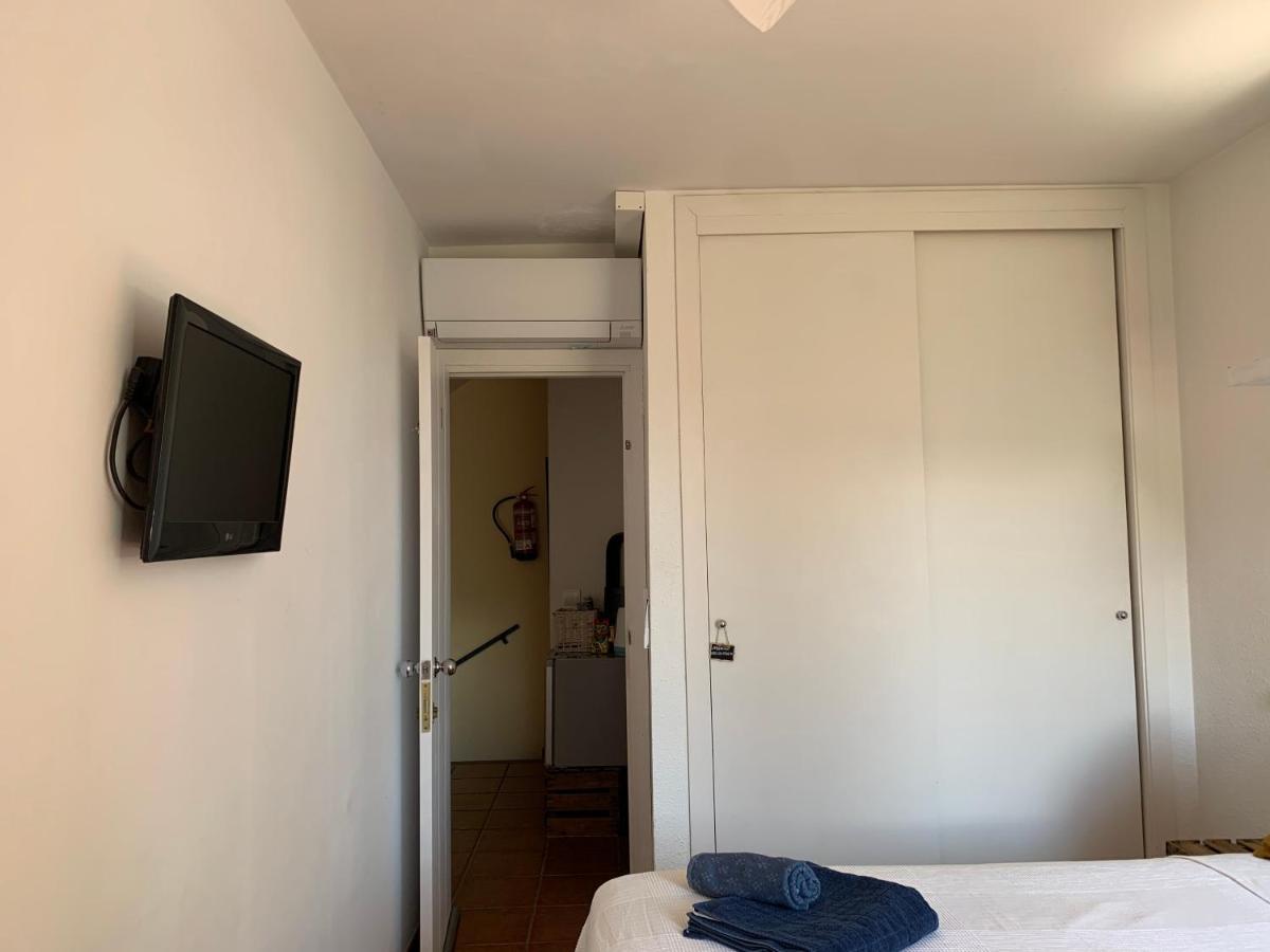 Habitacion Centrica Con Aire Acondicionado Bano Privado Nevera กาดาเกส ภายนอก รูปภาพ